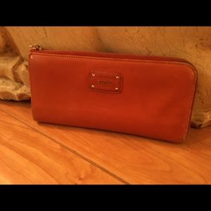 Tod’s Orange Soft Leather Wallet